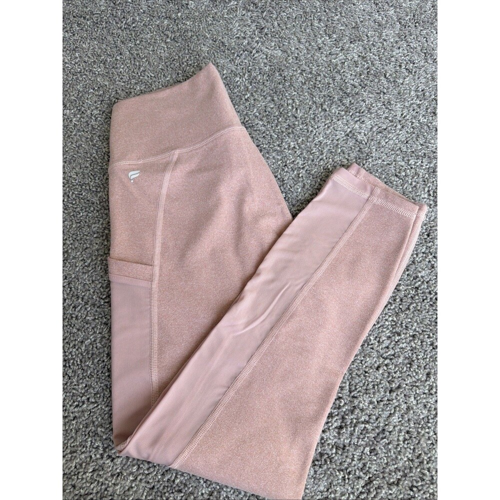 Fabletics On-The-Go PowerHold® Medium-Rise Capri | Rosebloom Heather | S
